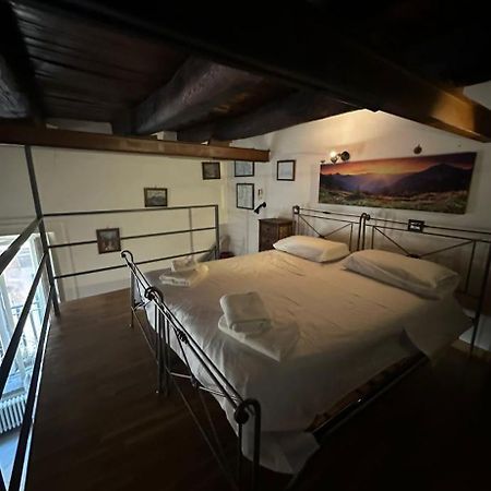 Carme Guest House เนเปิลส์ ภายนอก รูปภาพ