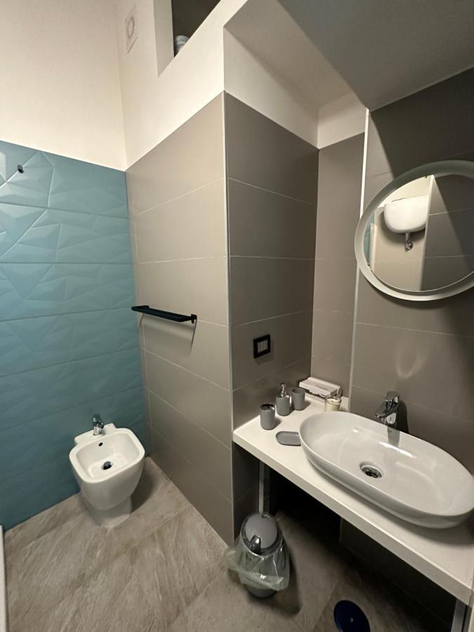 Carme Guest House เนเปิลส์ ภายนอก รูปภาพ