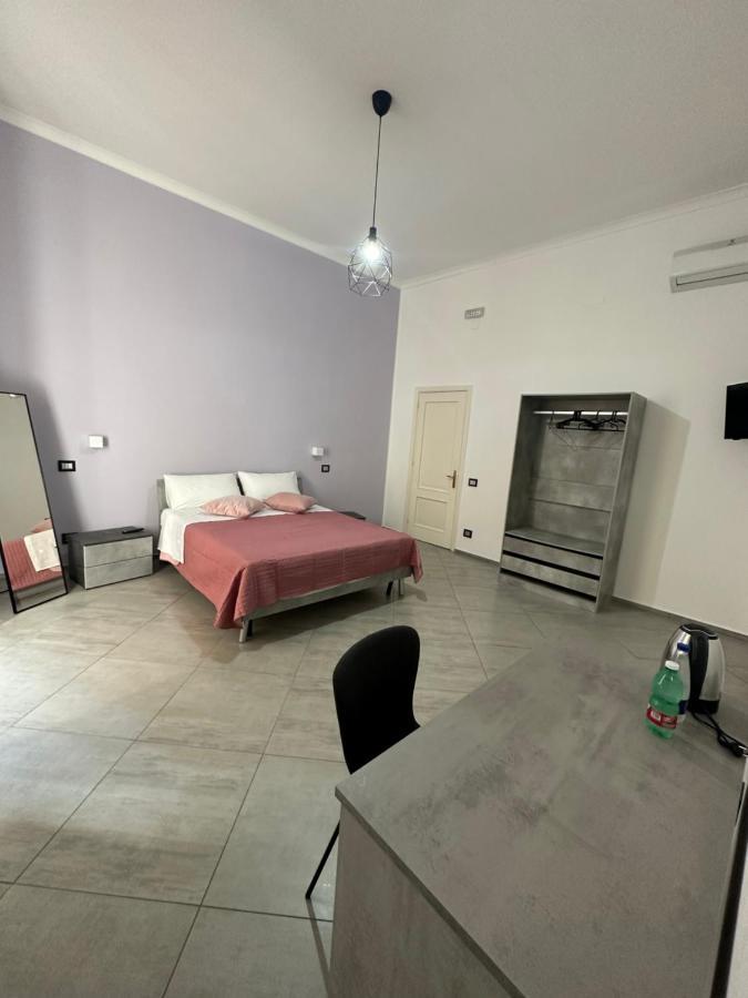 Carme Guest House เนเปิลส์ ภายนอก รูปภาพ