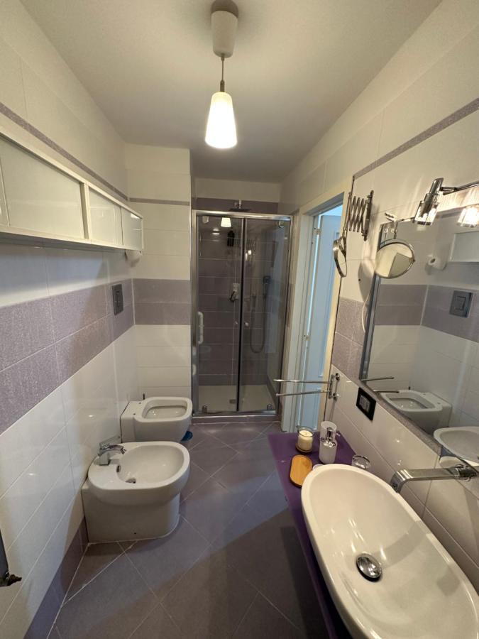 Carme Guest House เนเปิลส์ ภายนอก รูปภาพ